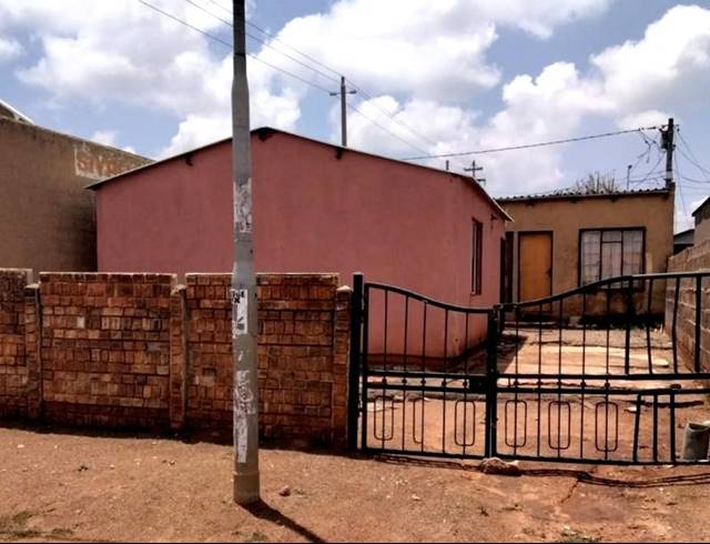 2 BEDROOM HOUSE FOR SALE IN THULANI